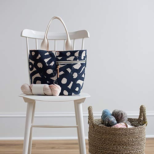 Load image into Gallery viewer, Noodlehead - Crescent Tote Paper Pattern
